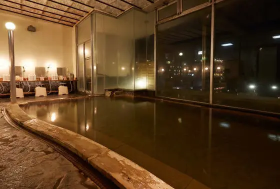 近くの温泉「ホテルニューツルタ」