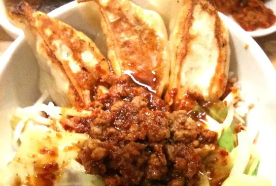 特製餃子丼　980円