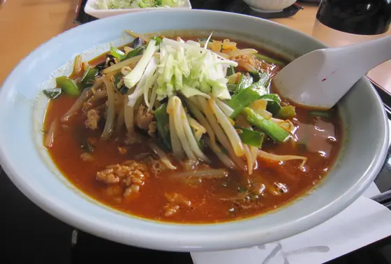 六弩辣麺(ろくどラーメン)