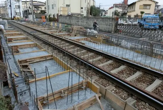 もうすぐできます新駅「撮影所前駅」