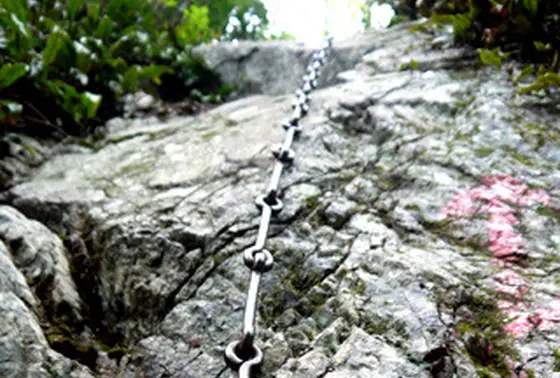 行者の岩場が…