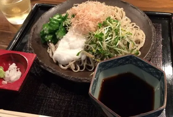 とろろとオクラのお蕎麦