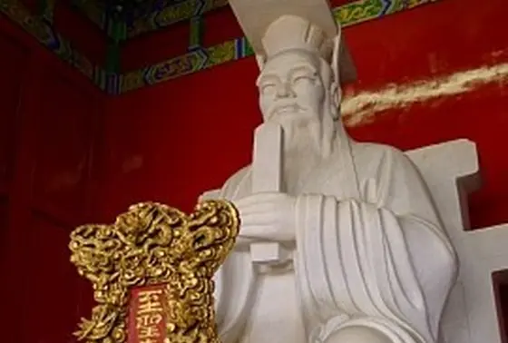 孔子像