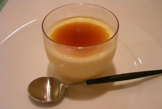 こだわり卵のプリン