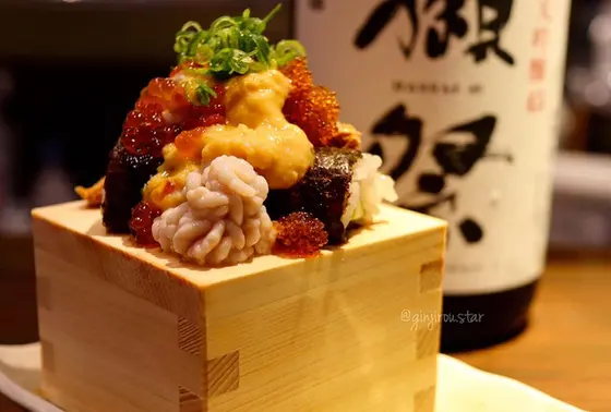 海鮮こぼれ盛り 680円