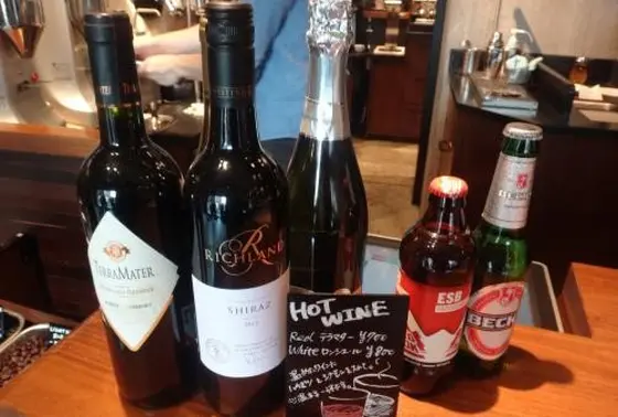 スタバでお酒が飲める？