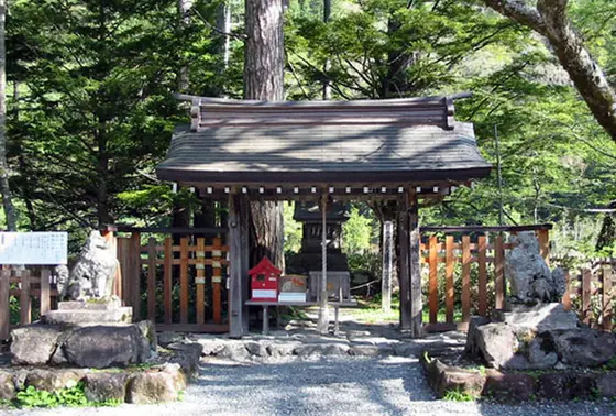上高地にある奥宮