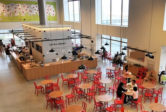 カフェスペースも