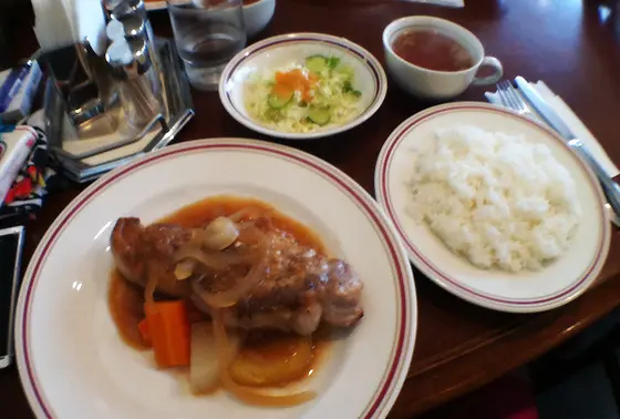 分厚いポークジンジャー￥1620