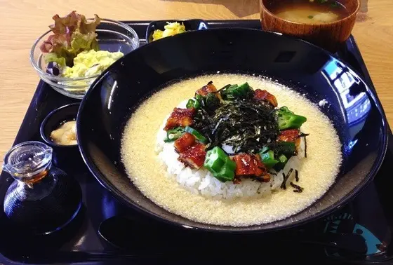 鰻、とろろのとろとろ鰻とろ丼
