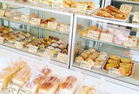 小さくてふわふわなパンが可愛らしく並びます