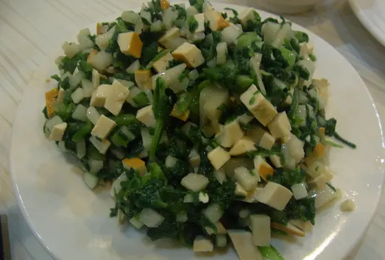 干し豆腐と青菜の前菜