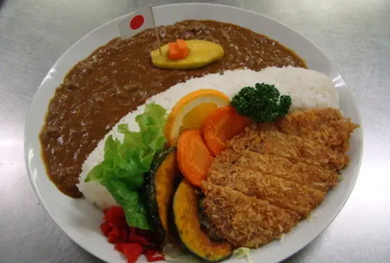 ご当地グルメ「ダムカレー」