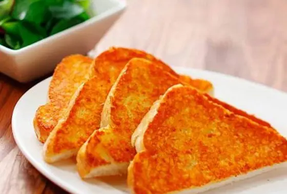 やみつきチーズトースト