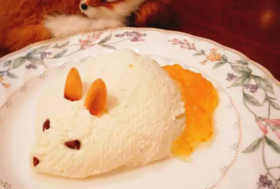 キツネさんのチーズケーキ
