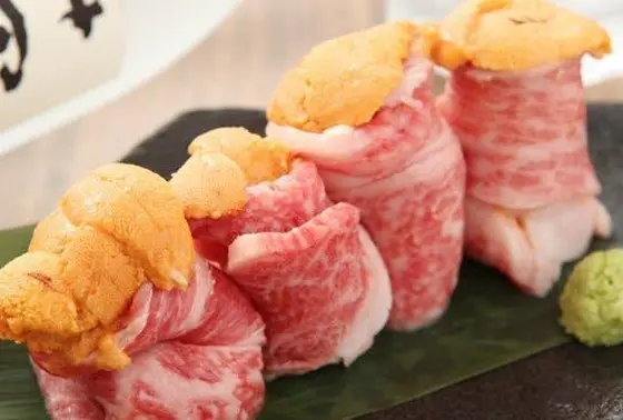 ウニの肉巻き（1個）  500円