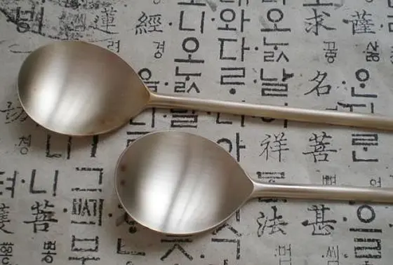 韓国のスプーン