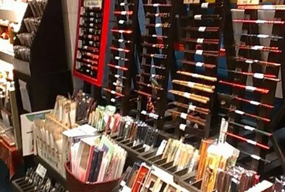 安価な箸から超高級箸まで