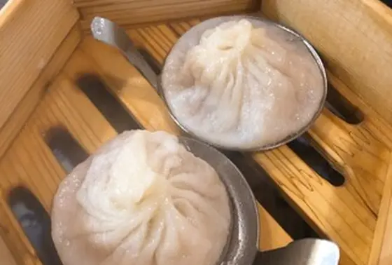 前菜からスープまで一通りオーダーしたくなるメニュー