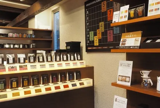 お土産コーナーも充実