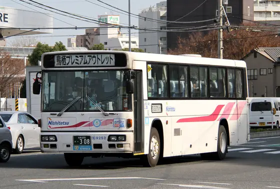 天神から高速バス出てます。