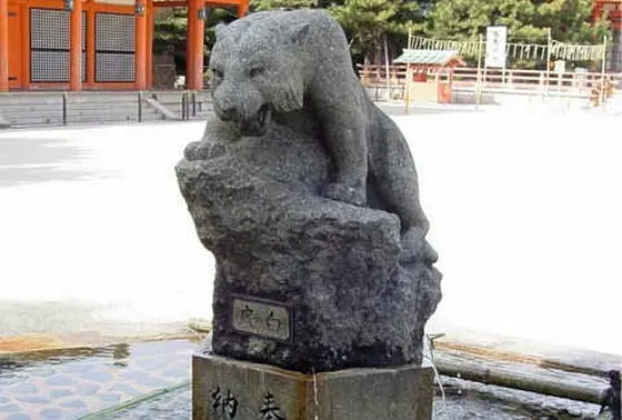 ふたつある手水舎