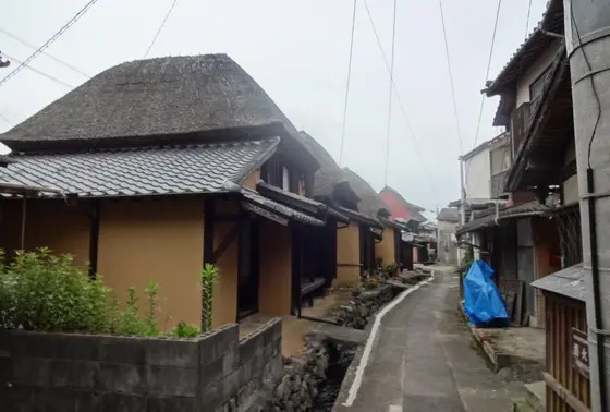漁村の街並み