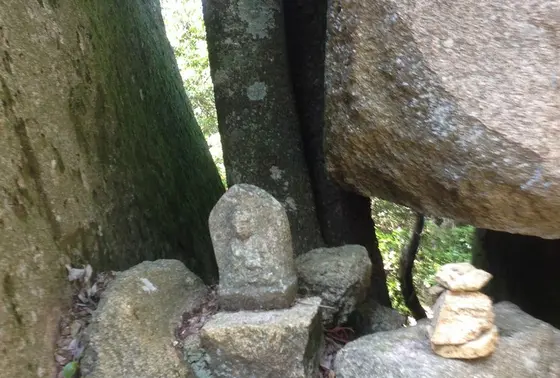 干満岩へ