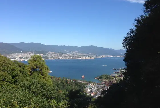 山頂から見渡す瀬戸内海