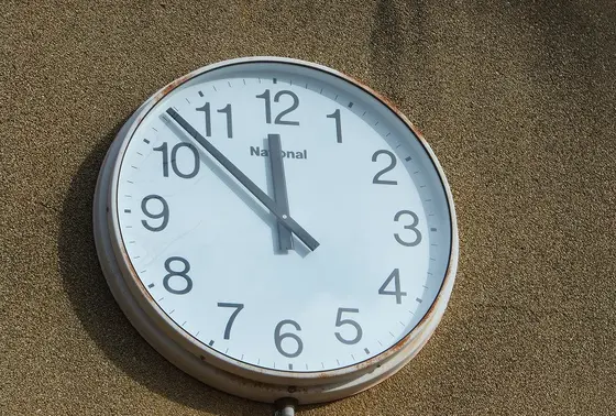 11時57分
