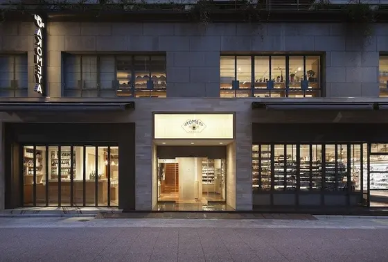 スタイリッシュなお店。