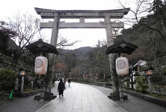 意外に長い参道