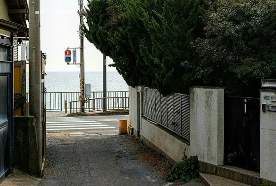 駅から