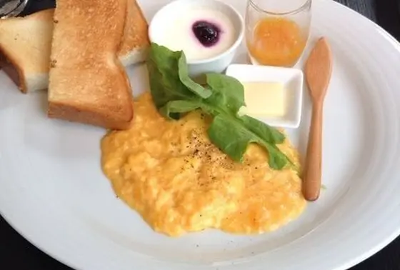 朝食