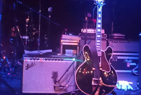 意外と古いライブハウスなのですが、オシャレな感じ。