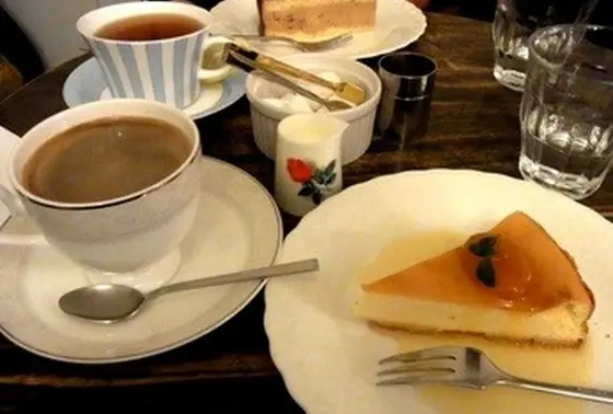ケーキセットでゆっくり