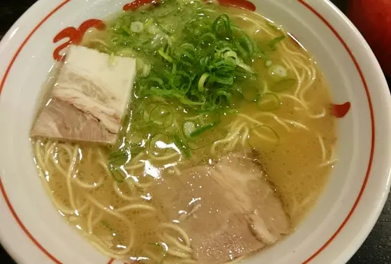 どんだけ食べても〆の一杯