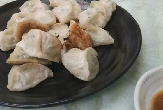 一口餃子