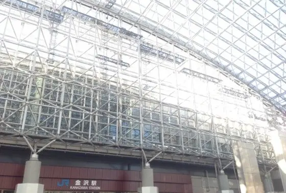 もてなしドームの内側
