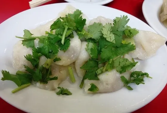 追加料金(100円)で香菜もトッピング！