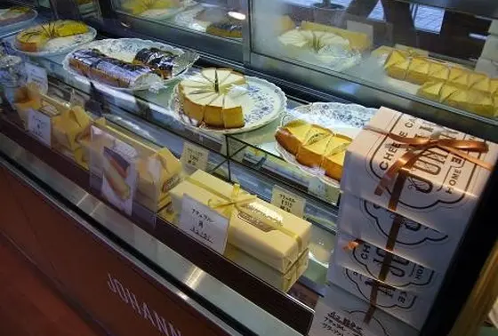 伝説のチーズケーキ