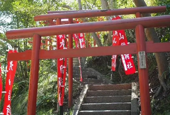 丸山稲荷社