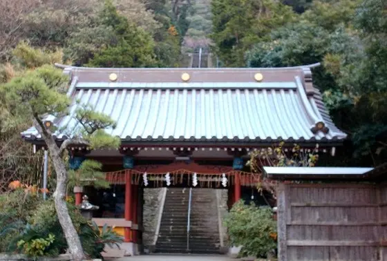 随神門と148段の石段