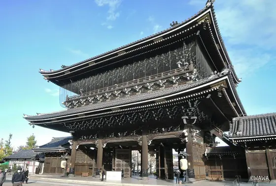 東本願寺御影堂門