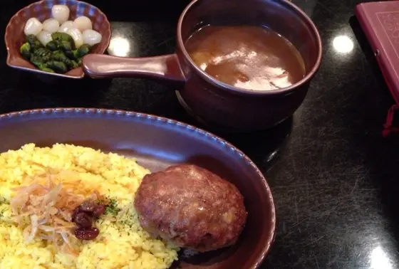 ハンバーグカレー