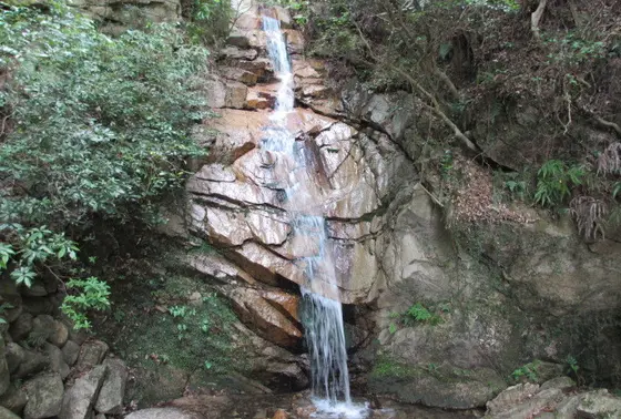 高座の滝