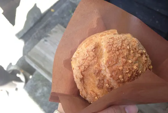 そば粉のシュークリーム