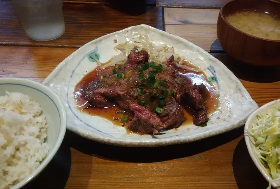 美味しくて満腹＝満足