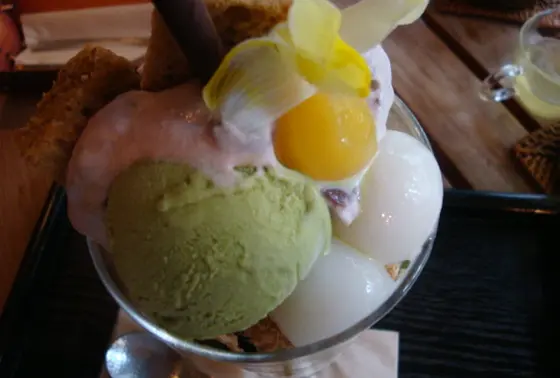 抹茶とミルクプリンの和パフェ