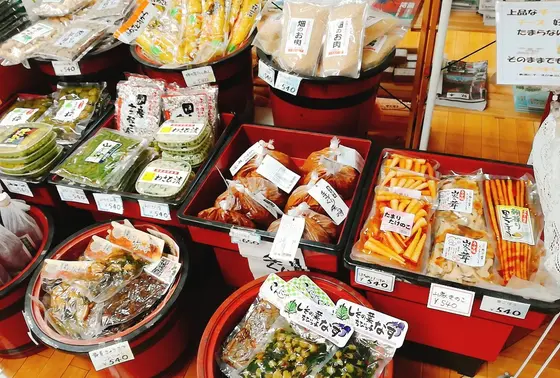 お土産コーナーも充実